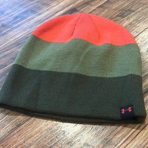Under Armour, Child Beanie, like new